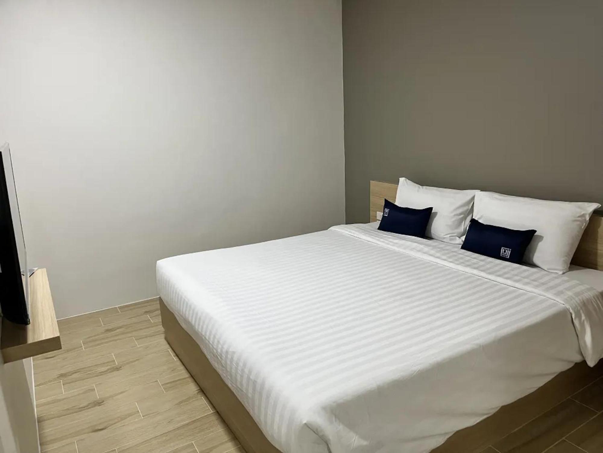Zayn Express & Suites Bangkok Buitenkant foto